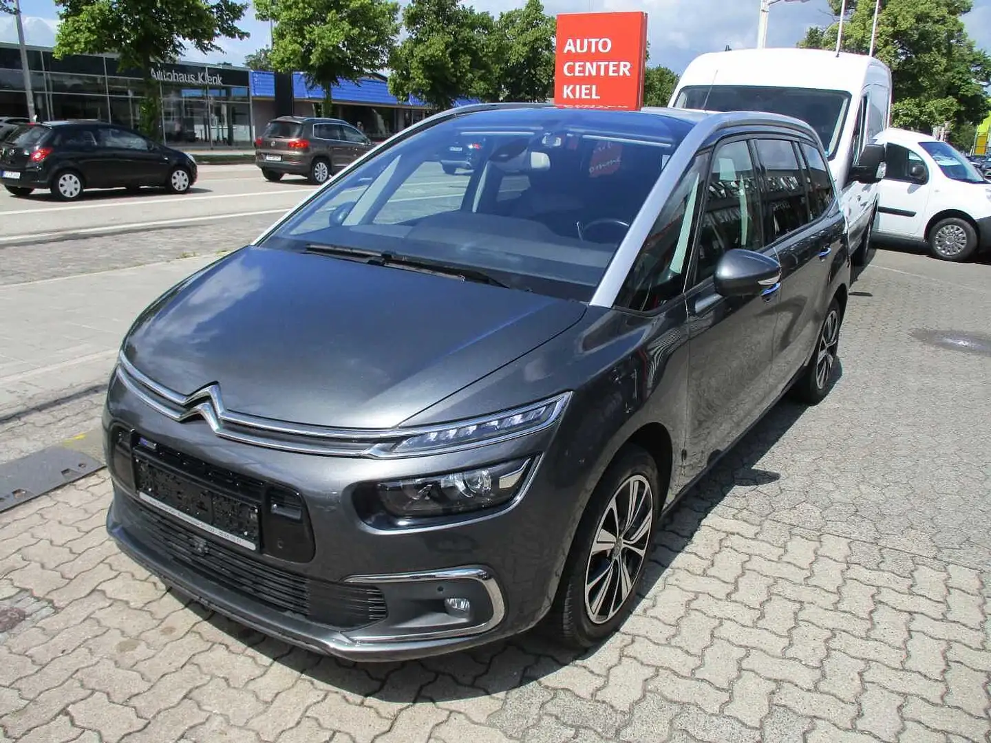Citroen Grand C4 Picasso Pure Tech 130 Autom. 'Shine' *Navigation* Grau - 1