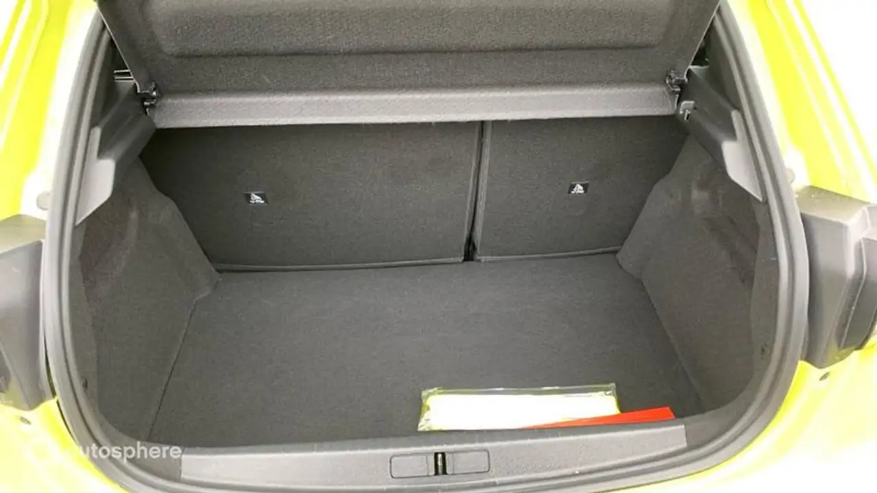 Peugeot 208 208 — photo 14
