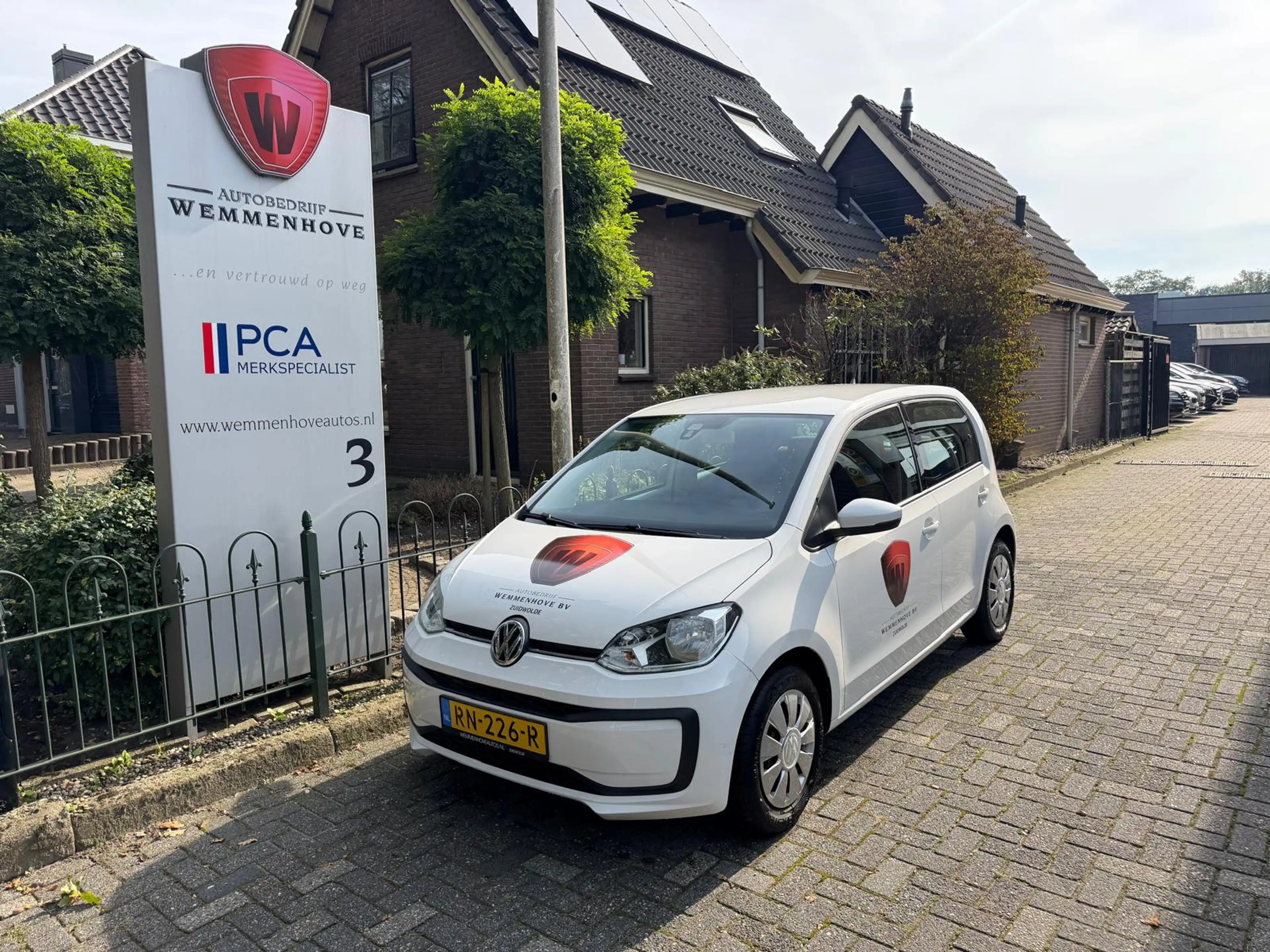 Volkswagen up! 1.0 BMT move up! — photo 3