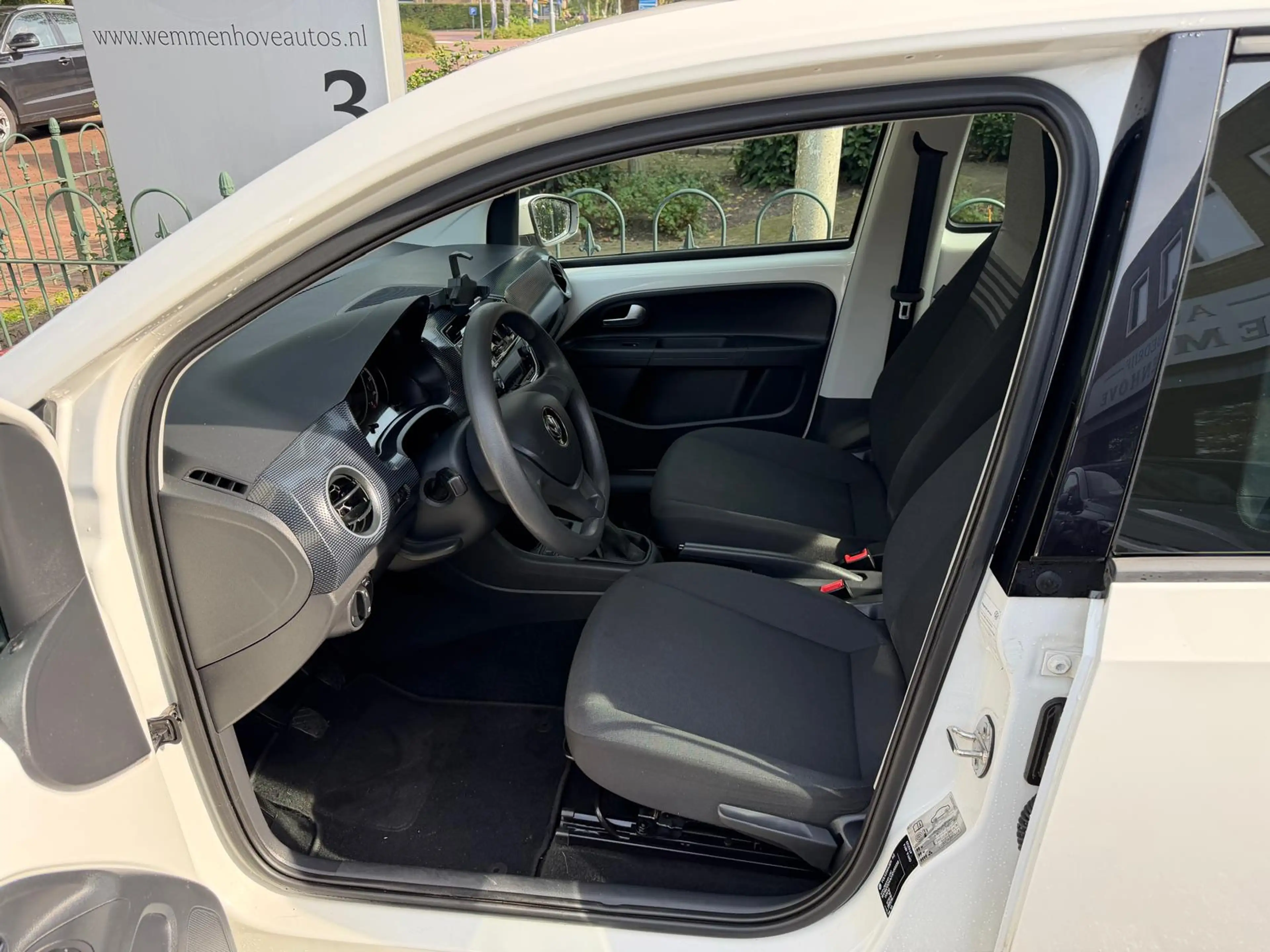 Volkswagen up! 1.0 BMT move up! — photo 8