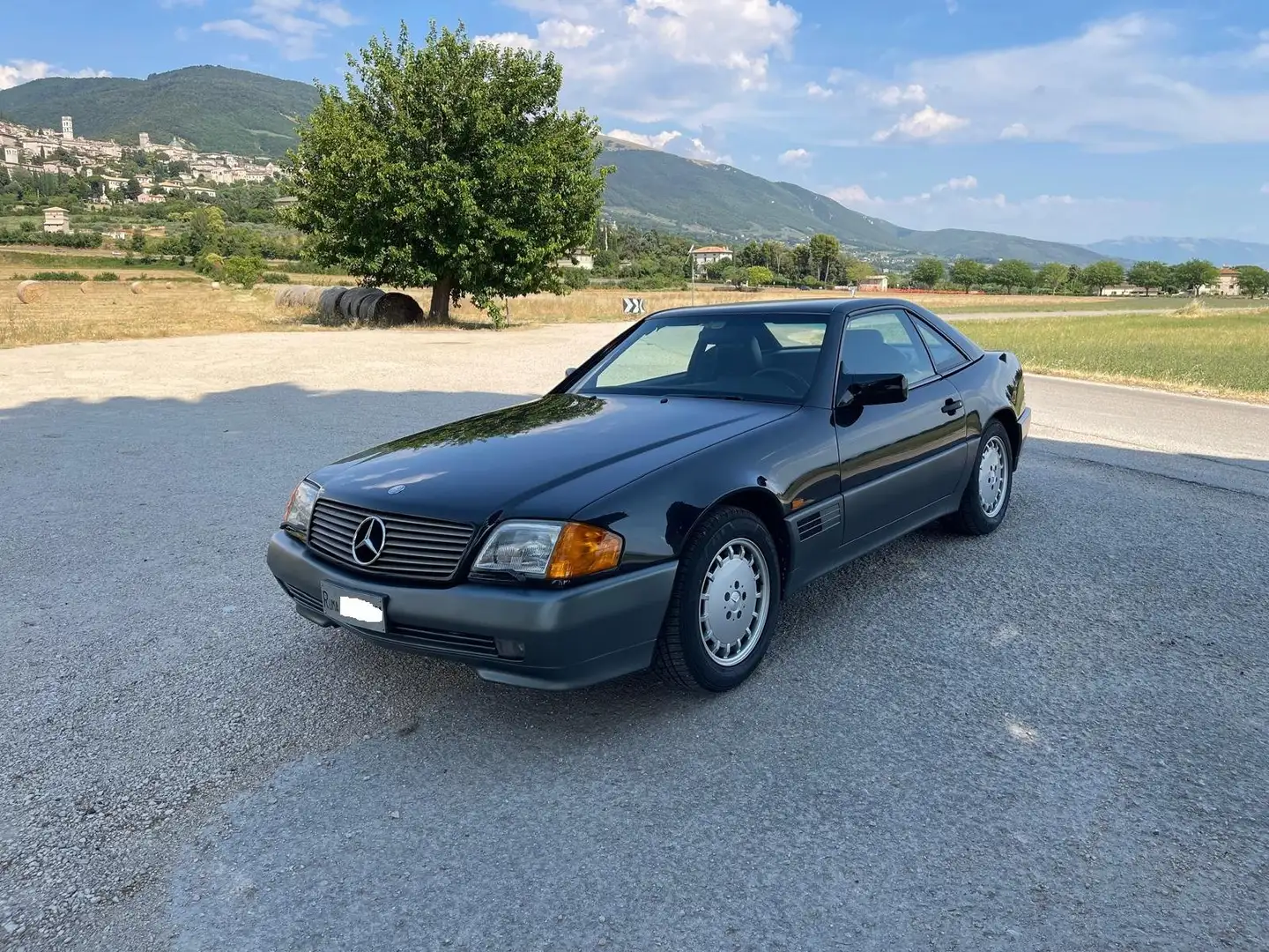 Mercedes-Benz SL 500 SL 500 del 1990 con targa oro ASI. Nero - 1