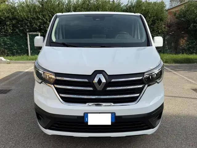 Renault Trafic 2.0 dCi - 9 POSTI - NAV - 12 MESI DI GARANZIA