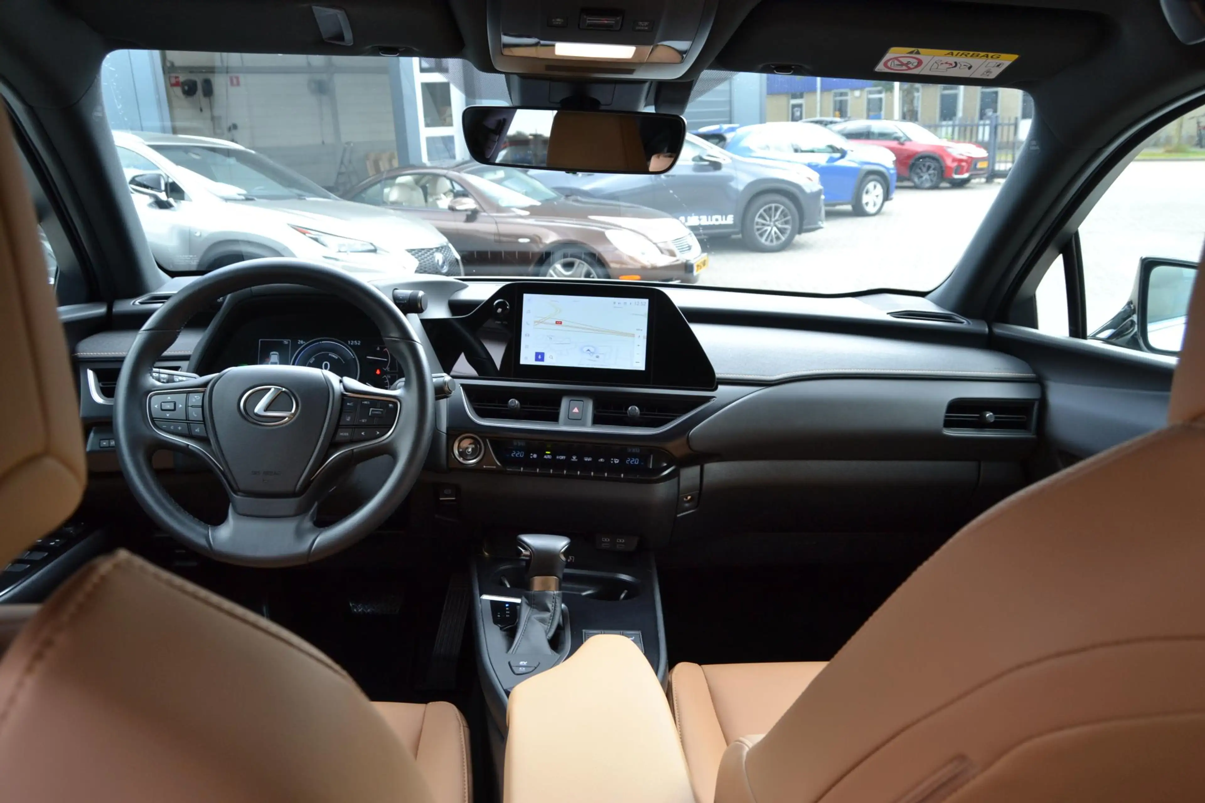Lexus UX 250h F Sport Design NL-AUTO — photo 33