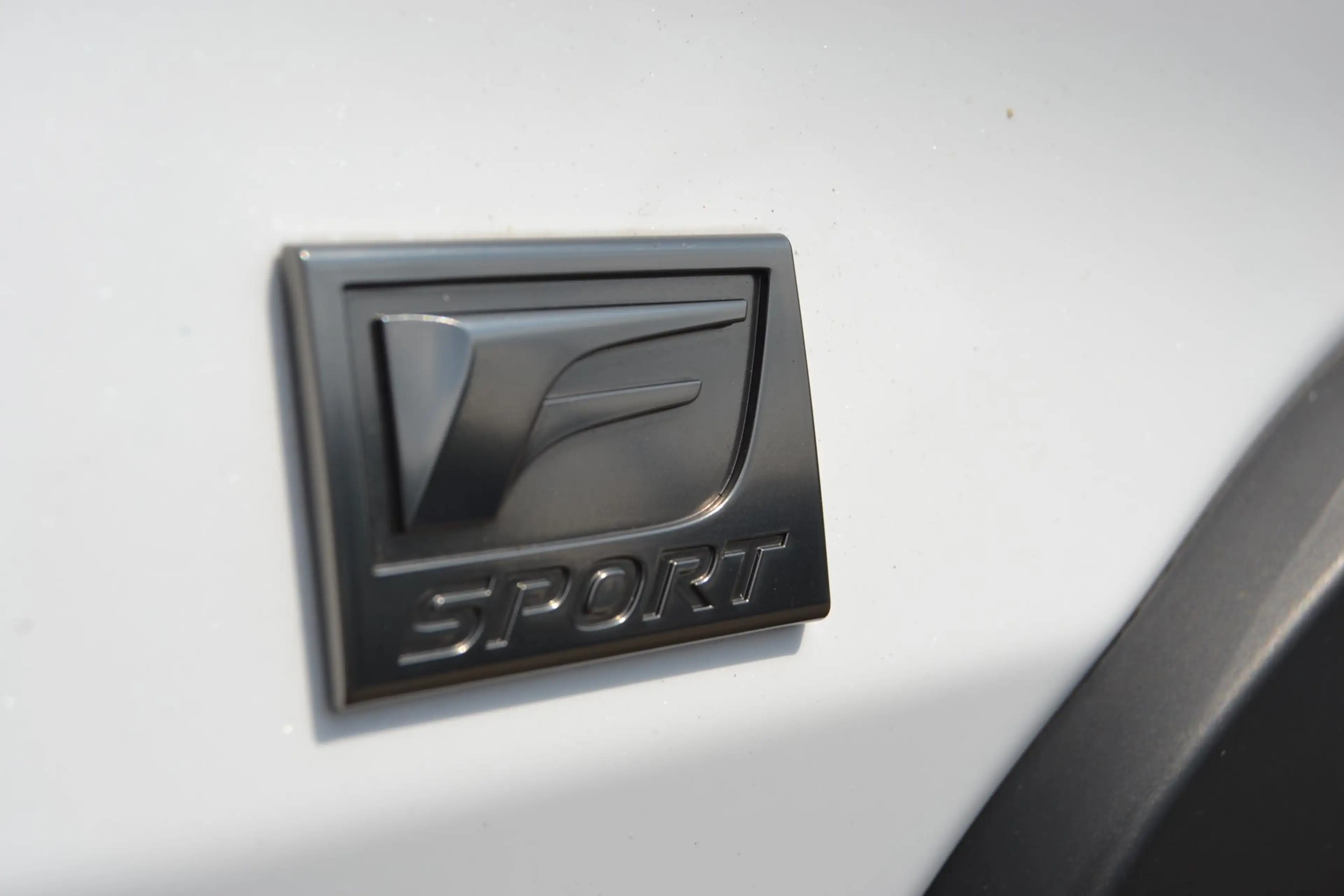 Lexus UX 250h F Sport Design NL-AUTO — photo 13