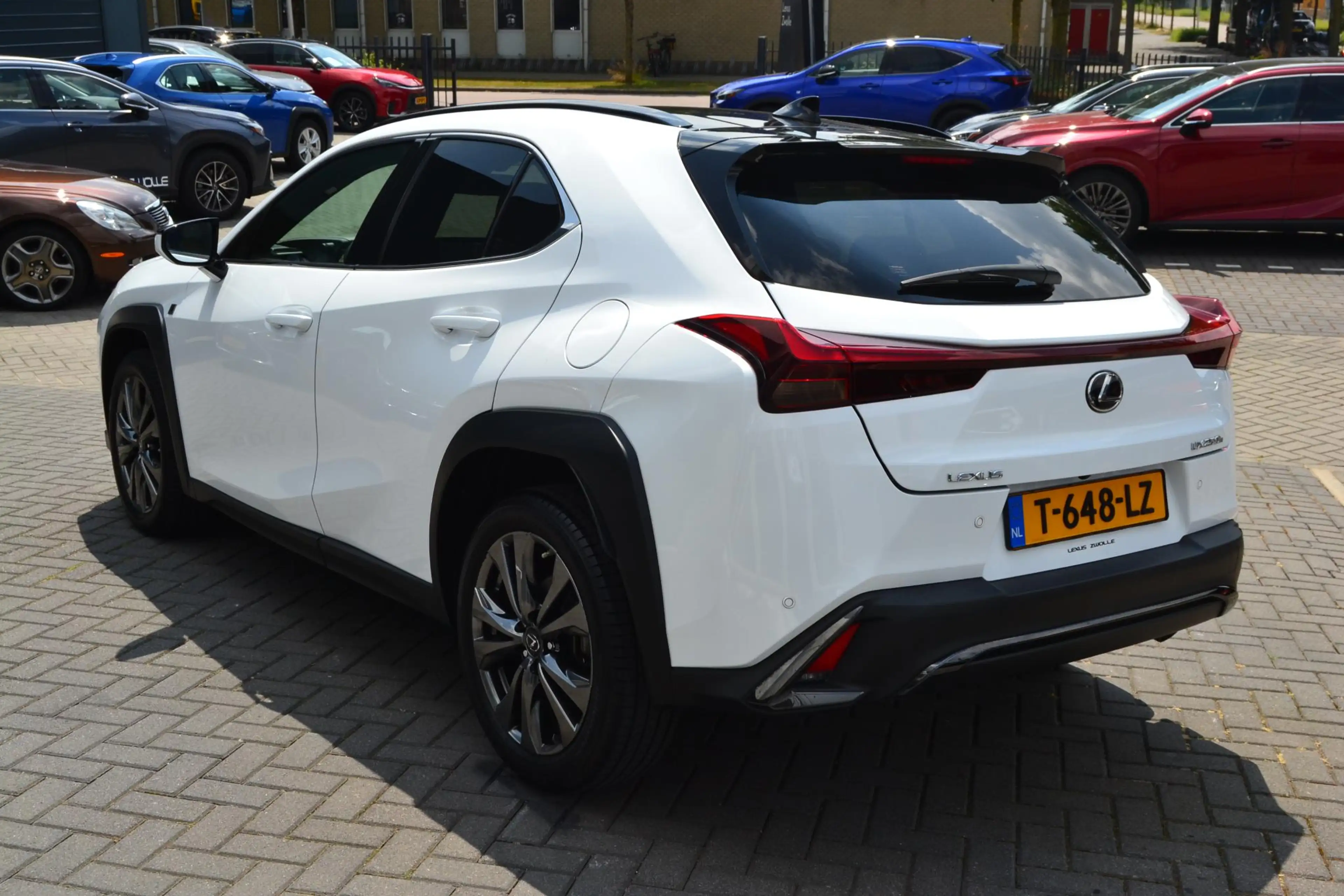 Lexus UX 250h F Sport Design NL-AUTO — photo 5