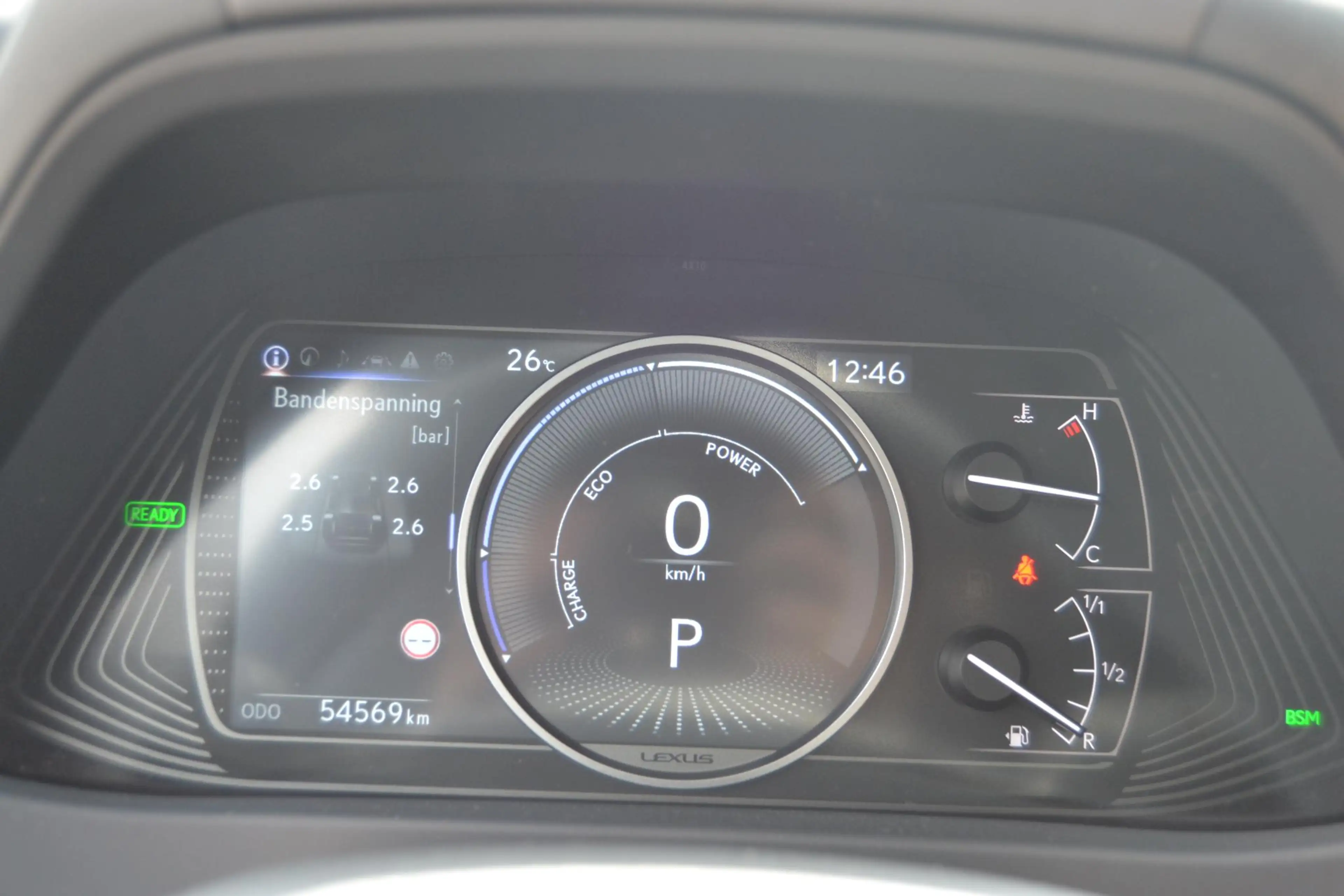 Lexus UX 250h F Sport Design NL-AUTO — photo 21