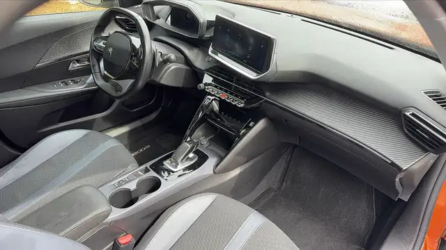 Peugeot 2008 view 10