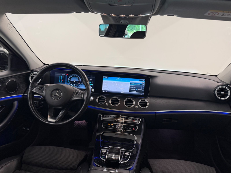 Mercedes-Benz E 350 d T Avantgarde Widescreen 360° AHK — photo 14