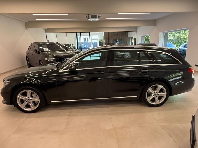 Mercedes-Benz E 350 d T Avantgarde Widescreen 360° AHK — photo 4