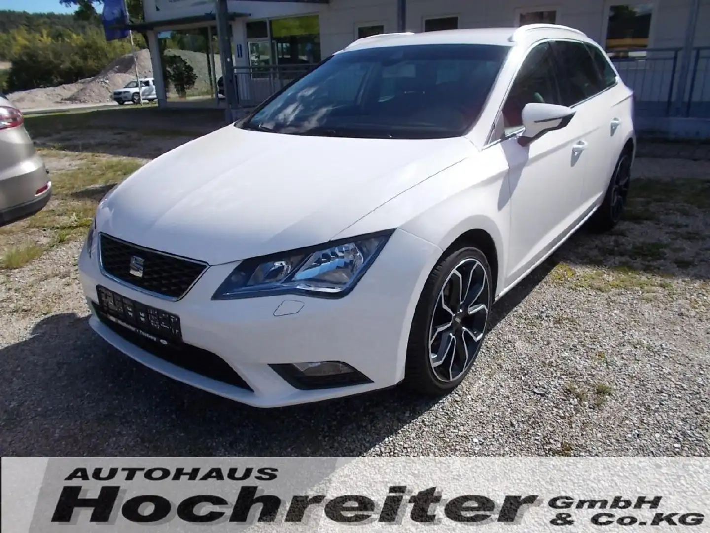 SEAT Leon Style, 18 Zoll Alu-Allwetterreifen Weiß - 1