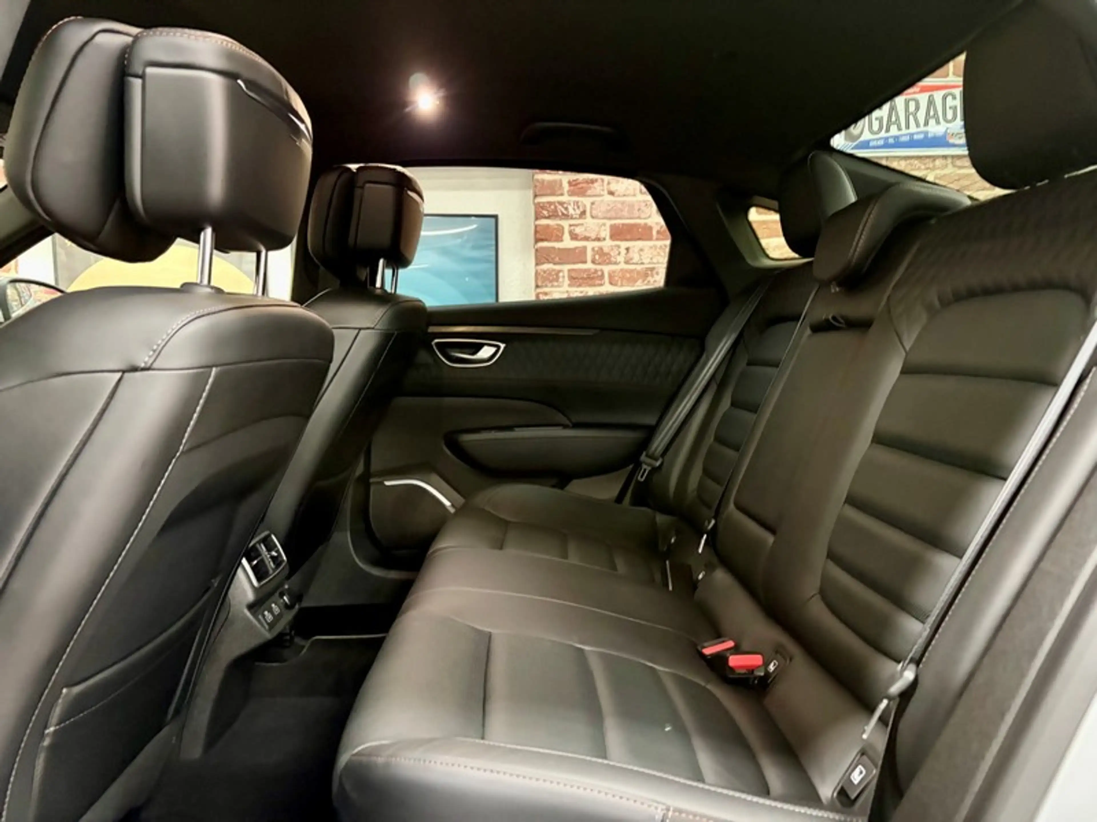 Renault Talisman Talisman Limousine 2.0 Blue dCi 189cv Auto 4-Cont — photo 6