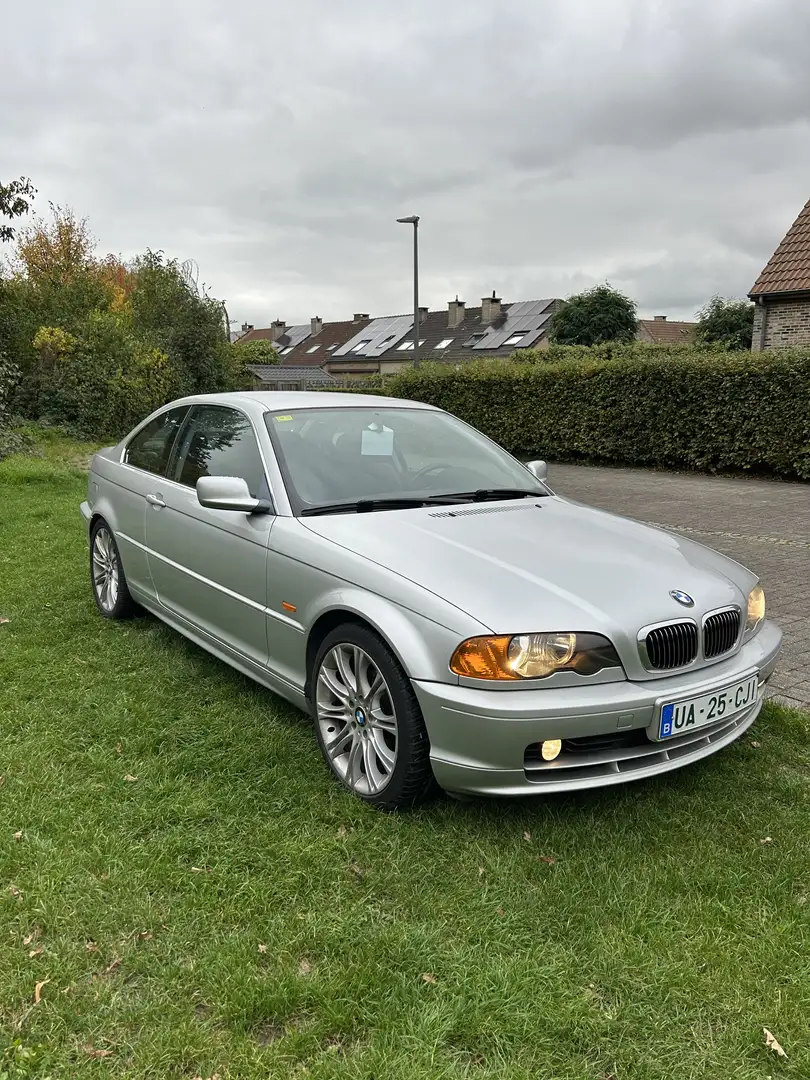 BMW 320 320 Ci coupé - 55.050km - Carnet complet - 2