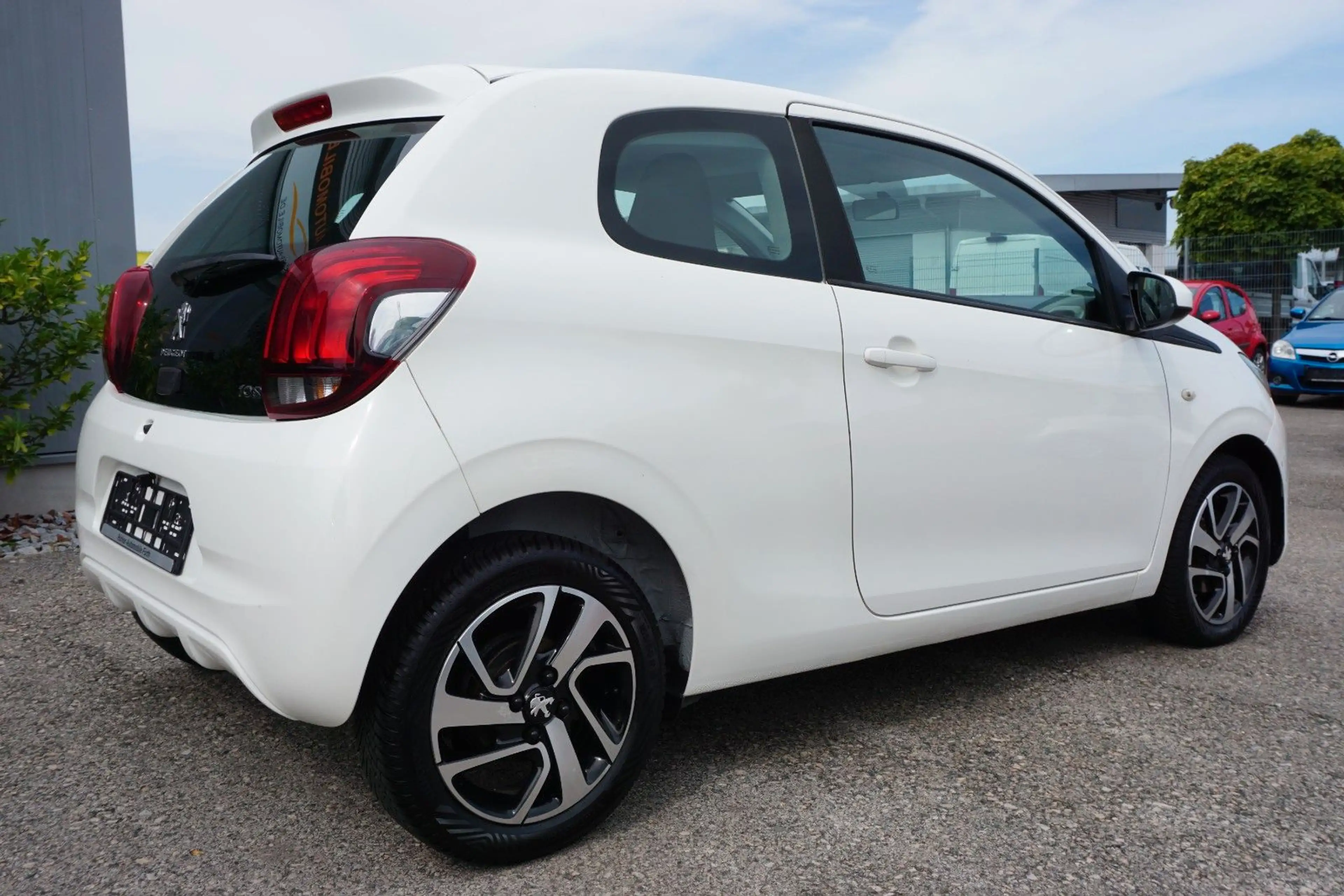 Peugeot 108 Active Automatik, Navi-App*Kamera*Allwetter — photo 5