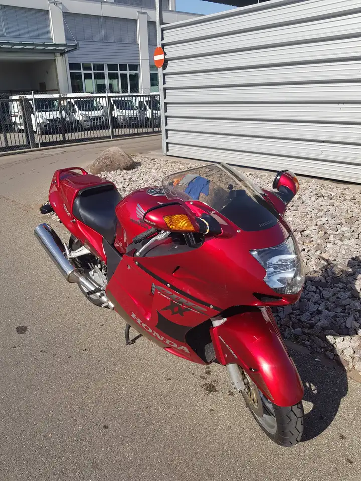 Honda CBR 1100