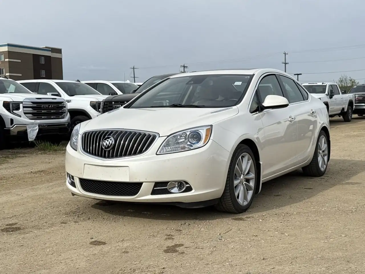 Buick Verano снимка Buick Verano