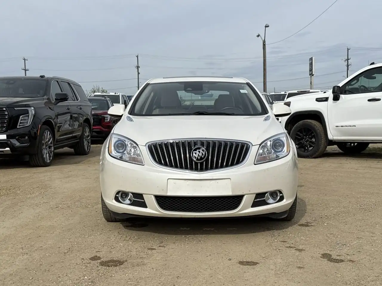 Buick Verano снимка Buick Verano