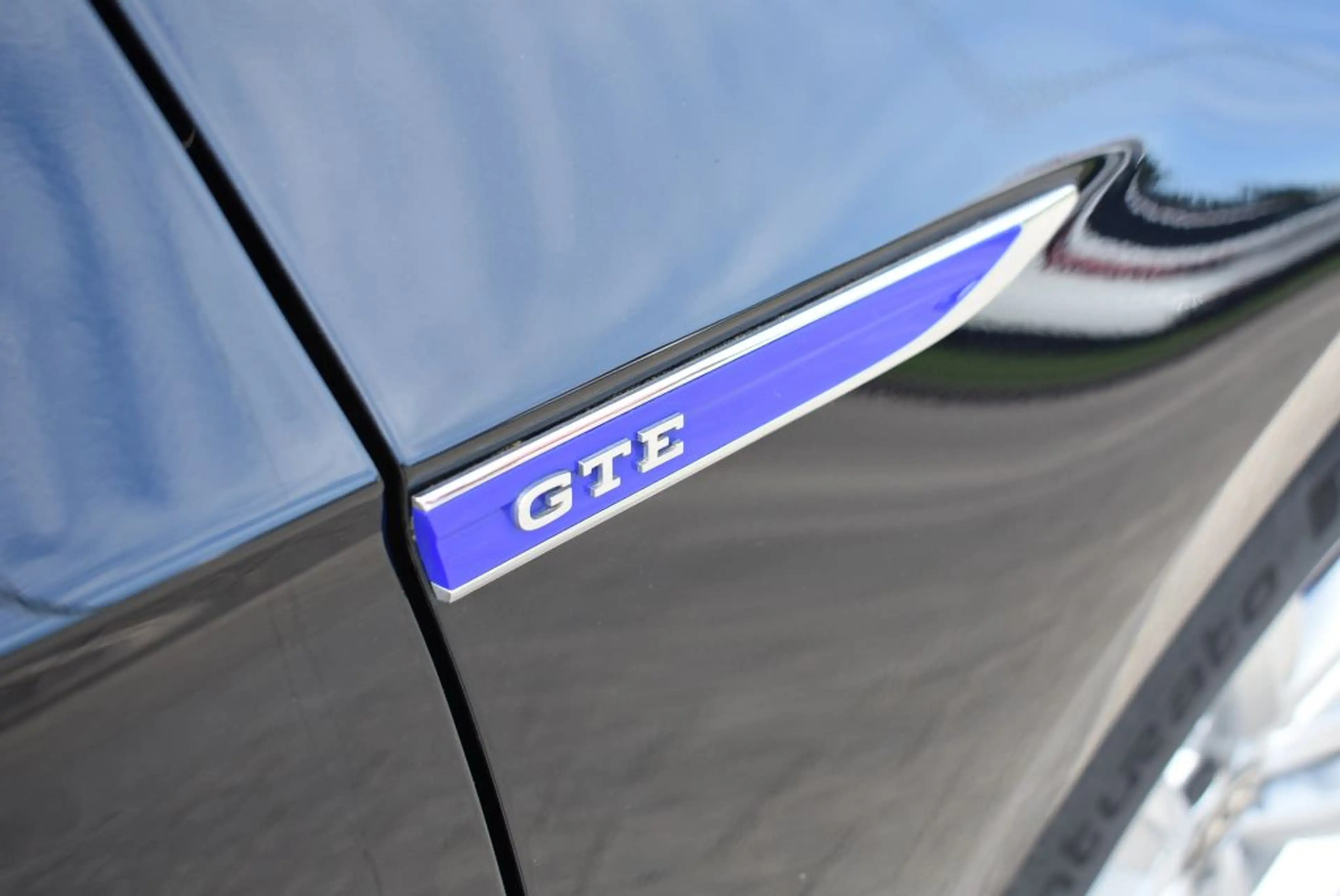 Volkswagen Passat Variant 1.4 TSI Plug-In-Hybrid DSG GTE Alu Navi Klimatroni — photo 14