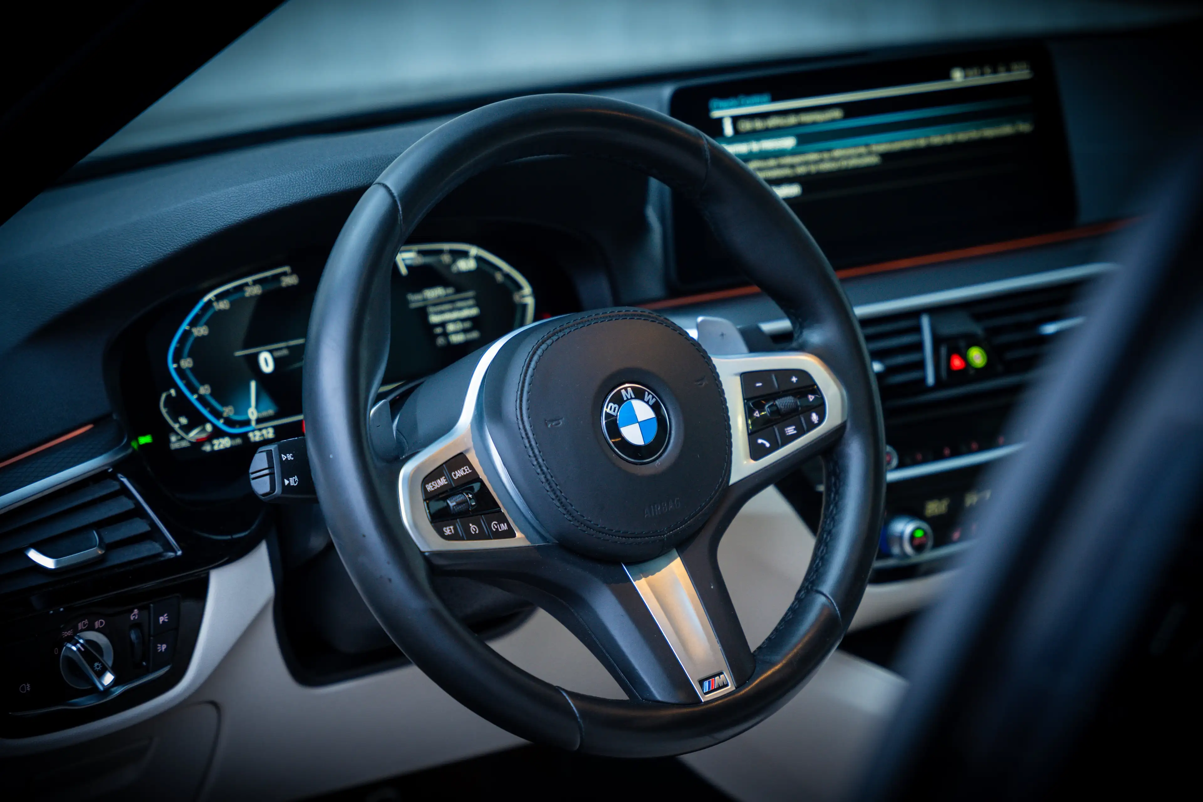 BMW 518 M-PACK*FULL — photo 12