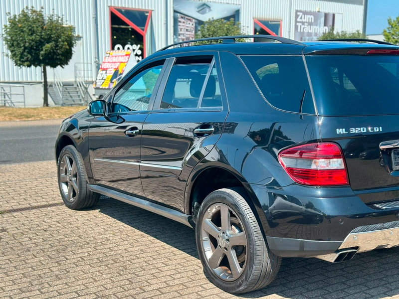 Mercedes-Benz ML 320 ML ML 320 CDI 4Matic Edition 10 — photo 6