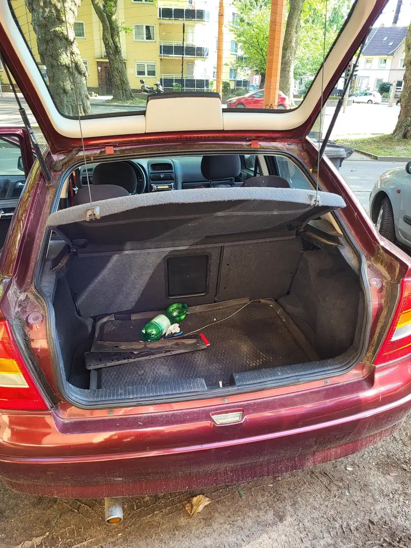 Opel Astra 1.6 Красный - 2