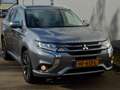 Mitsubishi Outlander 2.0 PHEV Instyle+ / NL-AUTO / TREKHAAK / Gris - thumbnail 3