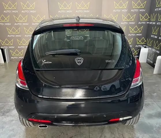Lancia Ypsilon view 5