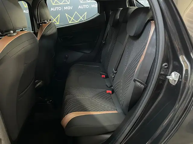 Lancia Ypsilon view 14