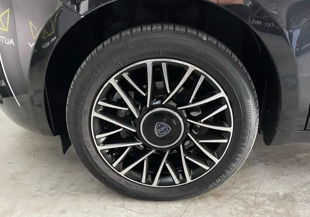 Lancia Ypsilon view 15