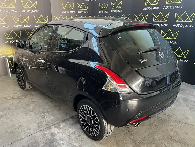 Lancia Ypsilon view 6