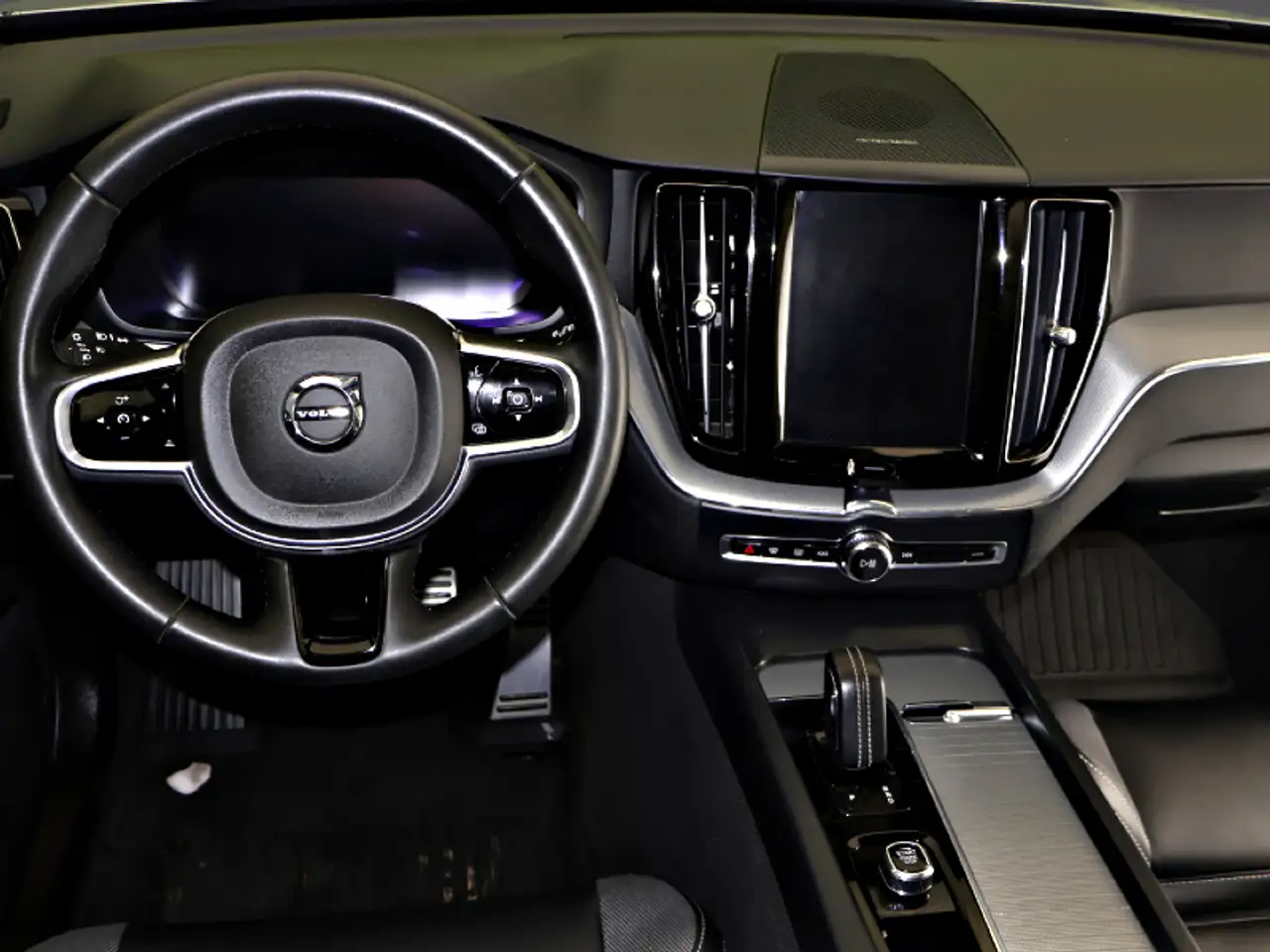 Volvo XC60 снимка Volvo XC60