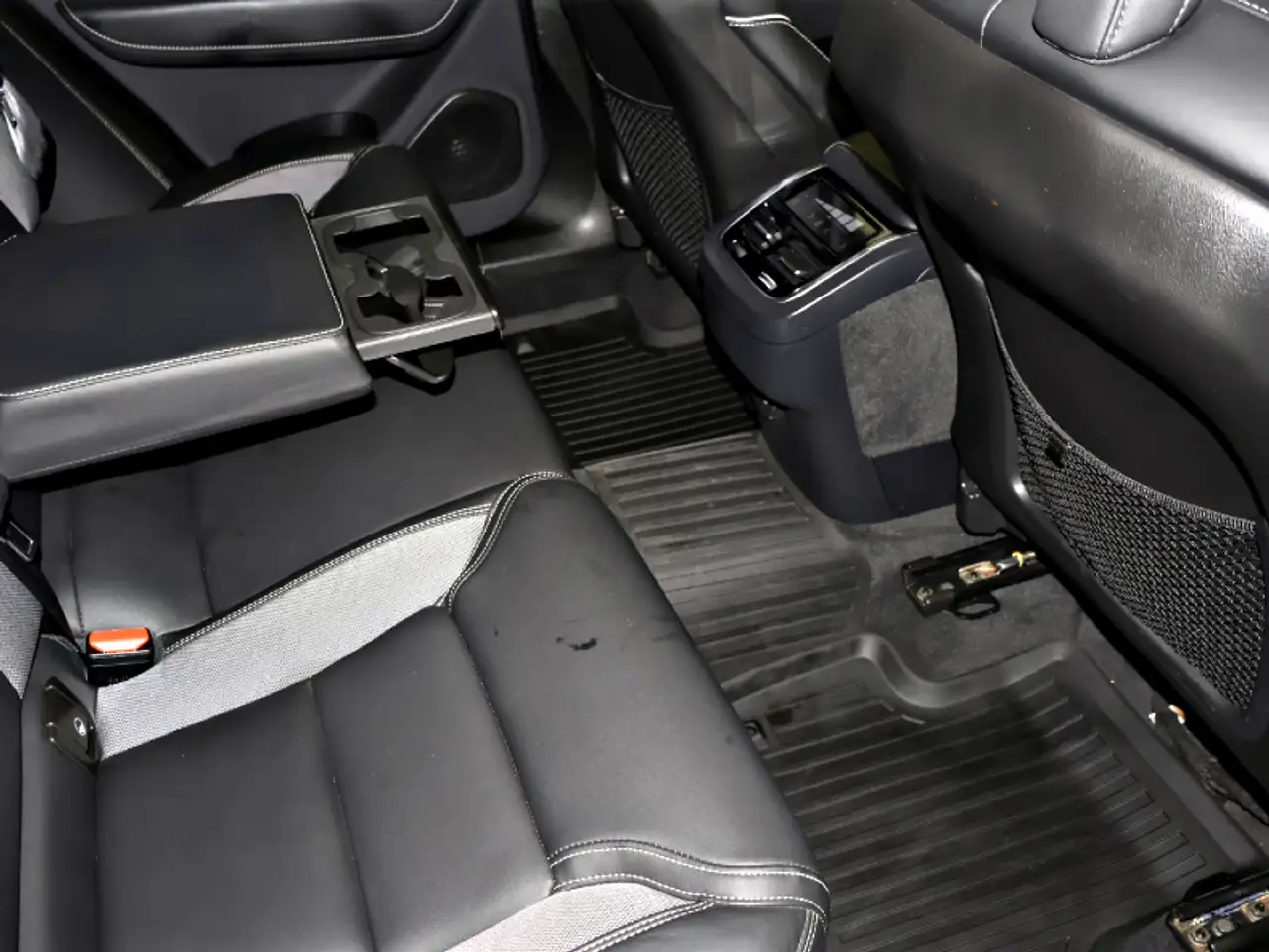Volvo XC60 снимка Volvo XC60