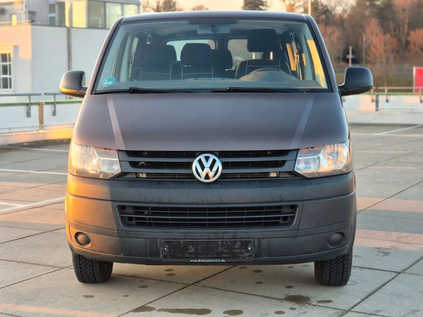 Volkswagen T5 Transporter T5 Kombi Top gepflegt, Aus 1-Hand, Neuer ZR+Insp Braun - 2
