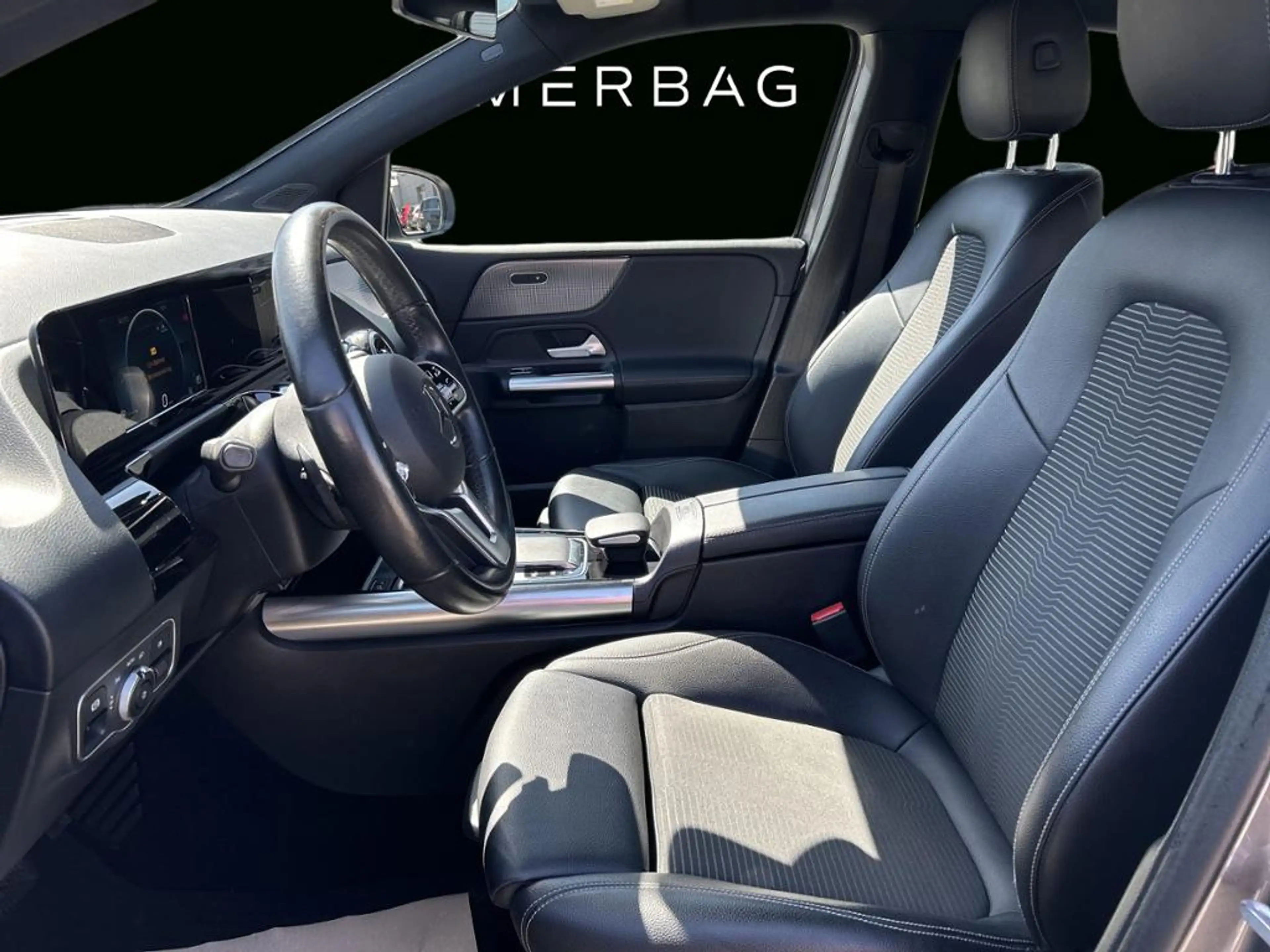 Mercedes-Benz B 200 AHK AUT KlimaA LED LM Navi PDC ParkAss SHZ — photo 7