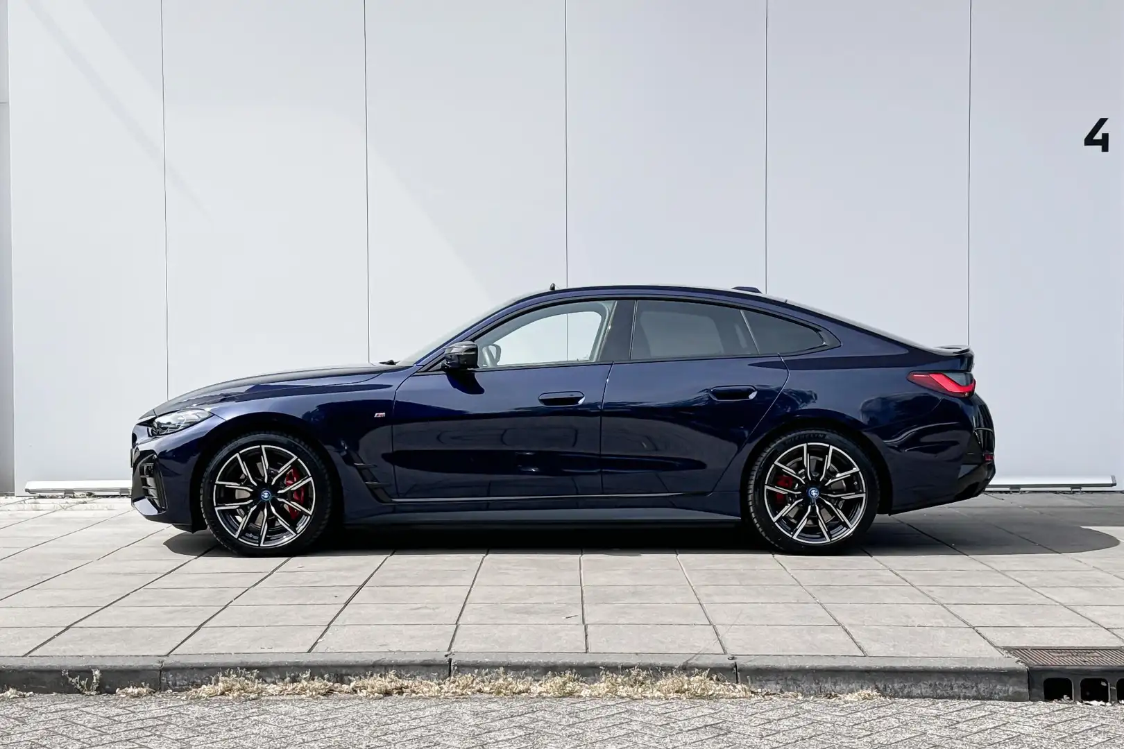 BMW i4 M50 High Executive M-Sport Pro / Glazen Schuifdak Azul - 2