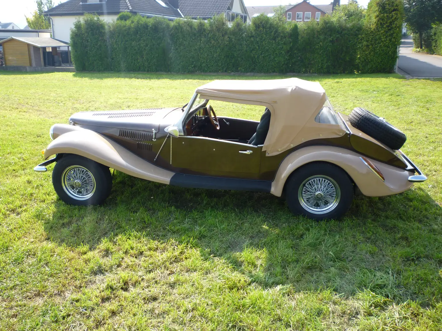 Oldtimer Spartan Kitcar Beige - 2