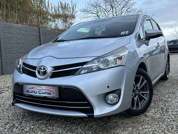 2.0 D-4D Skyview TOIT PANO/GPS/SENSOR/CRUISE/BT