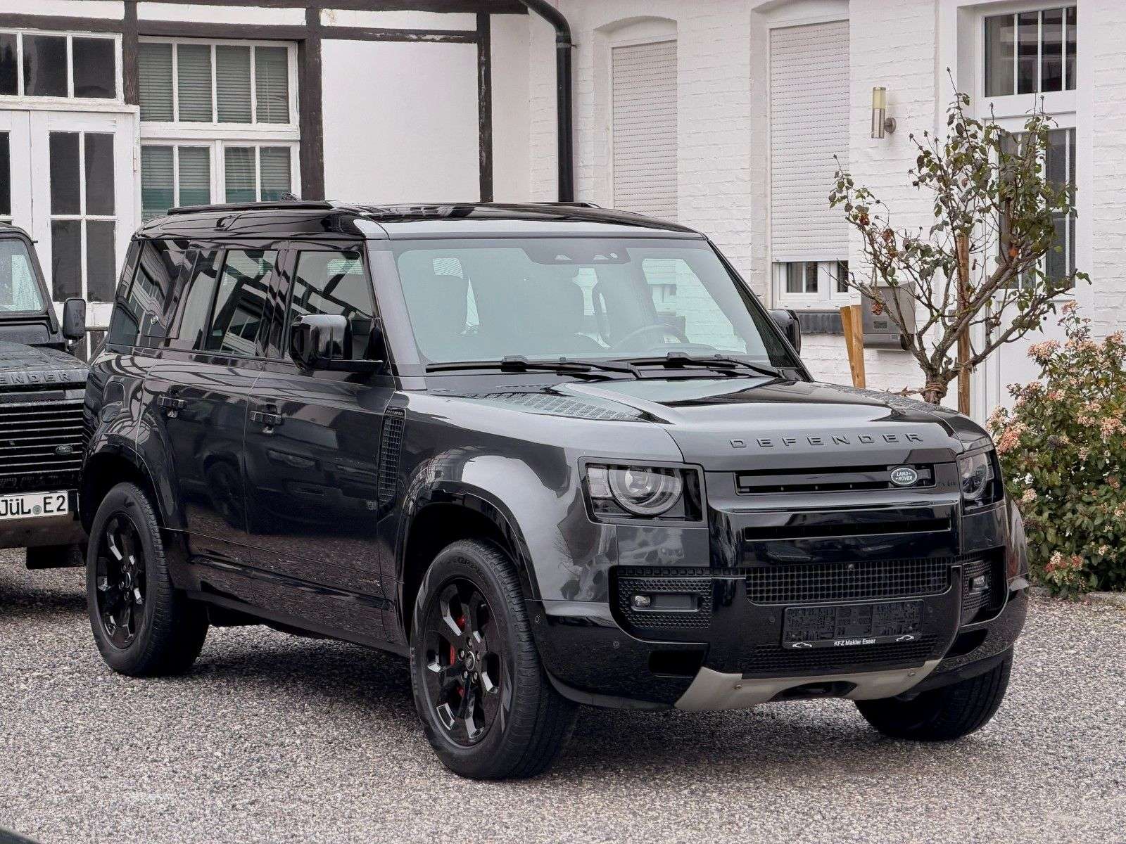 Second hand Land Rover Defender 3.0