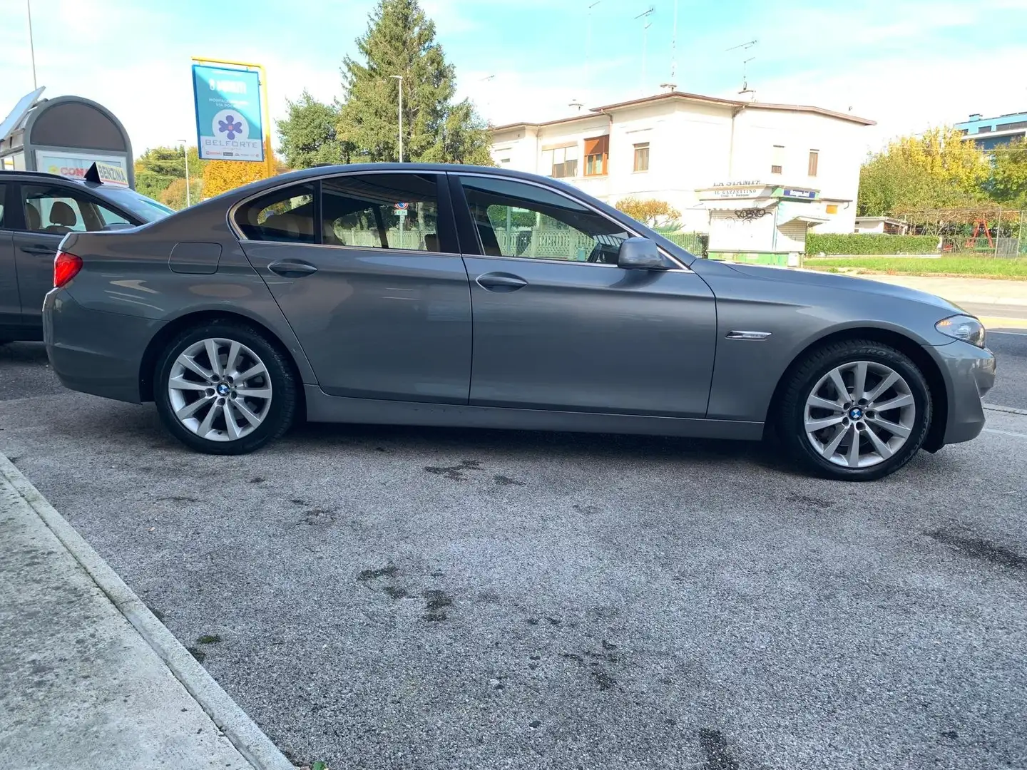 BMW 525 Serie 5 F10 Berlina 525d Futura Grigio - 2