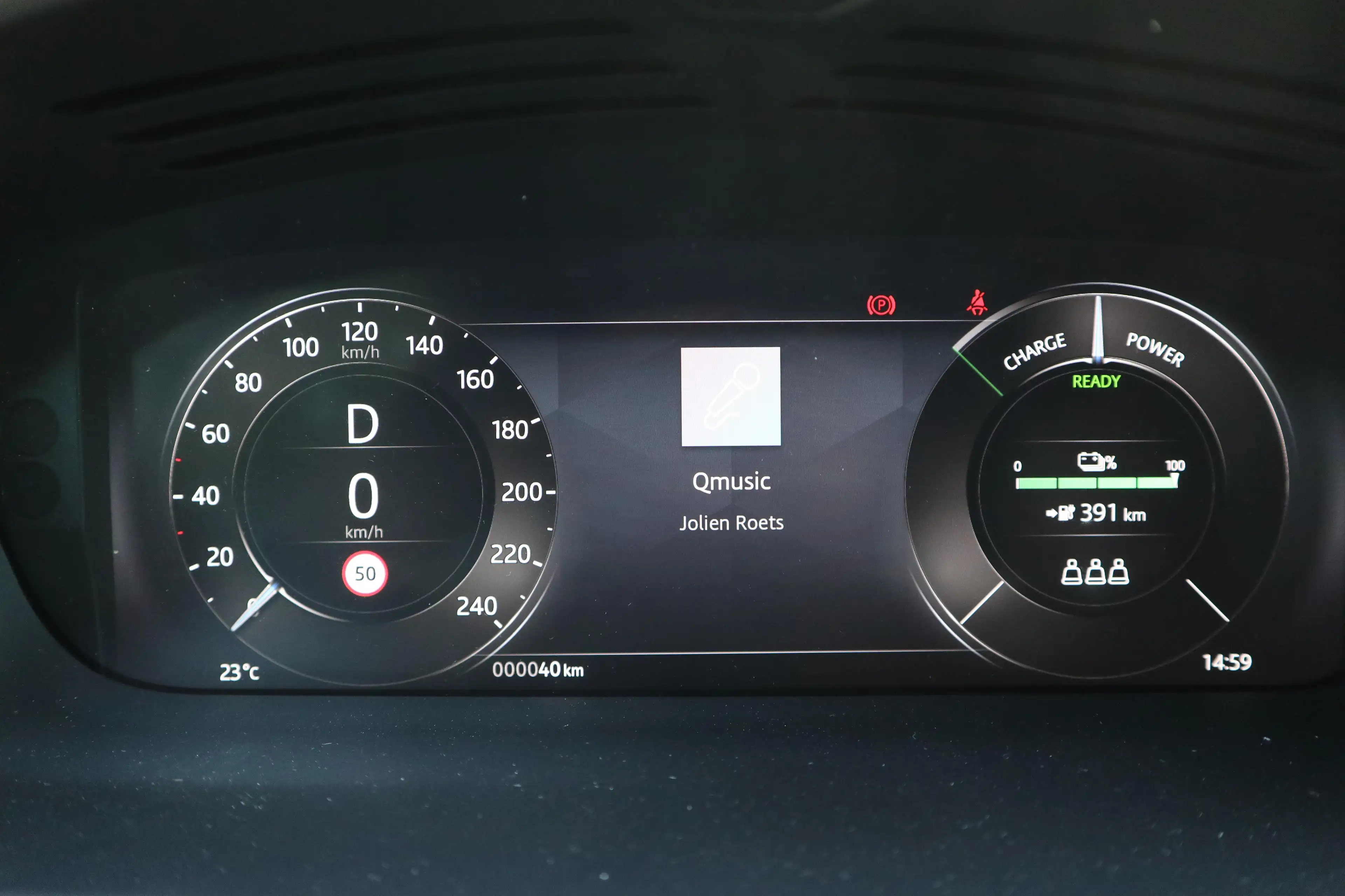 Jaguar I-Pace EV400 R-Dynamic SE AWD — photo 12