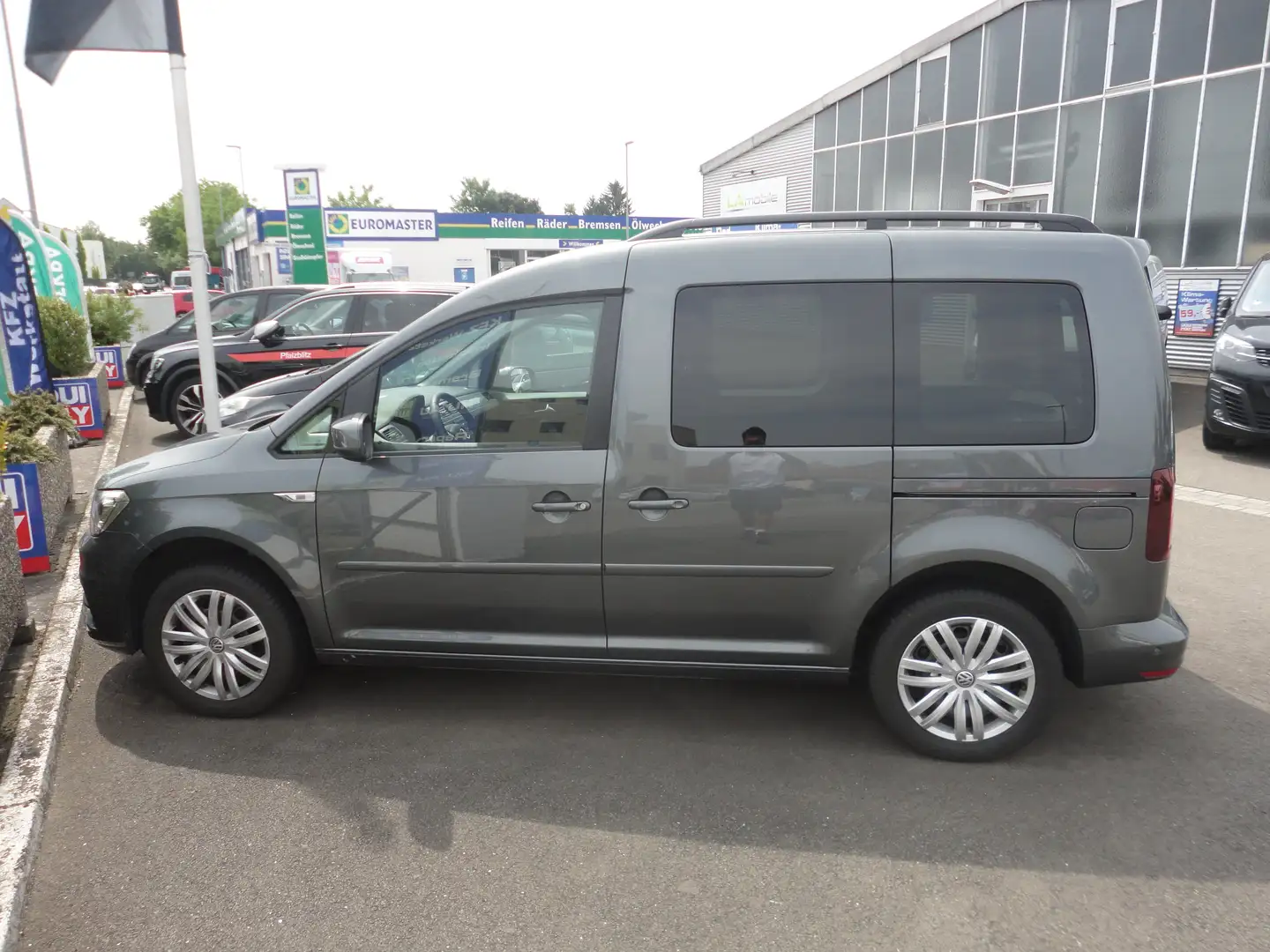Volkswagen Caddy Comfortline BMT Grau - 1