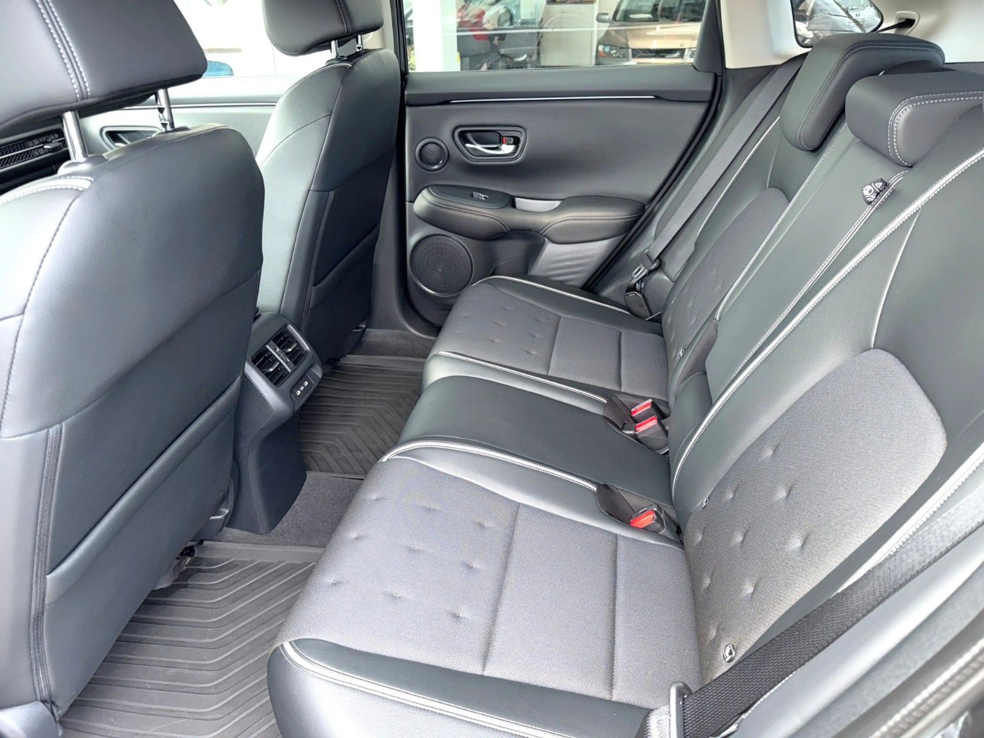 Honda ZR-V e:HEV Sport *1.HAND*ACC*CARPLAY* — photo 17