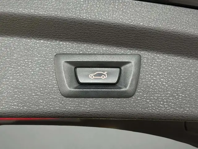 BMW X2 view 9
