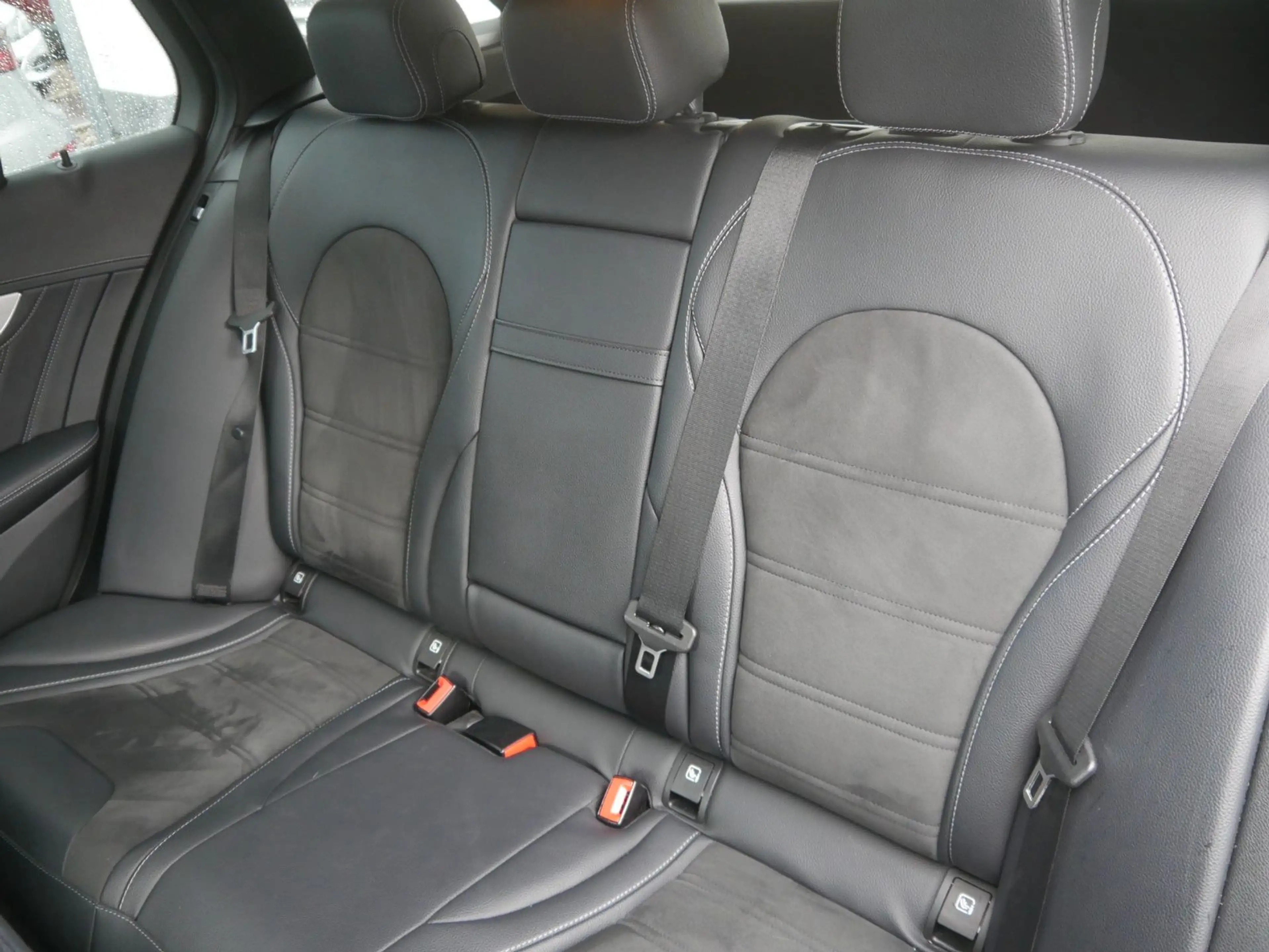 Mercedes-Benz C 63 AMG T-Modell NAVI/LED/PANO/DISTR/S-AGA — photo 10