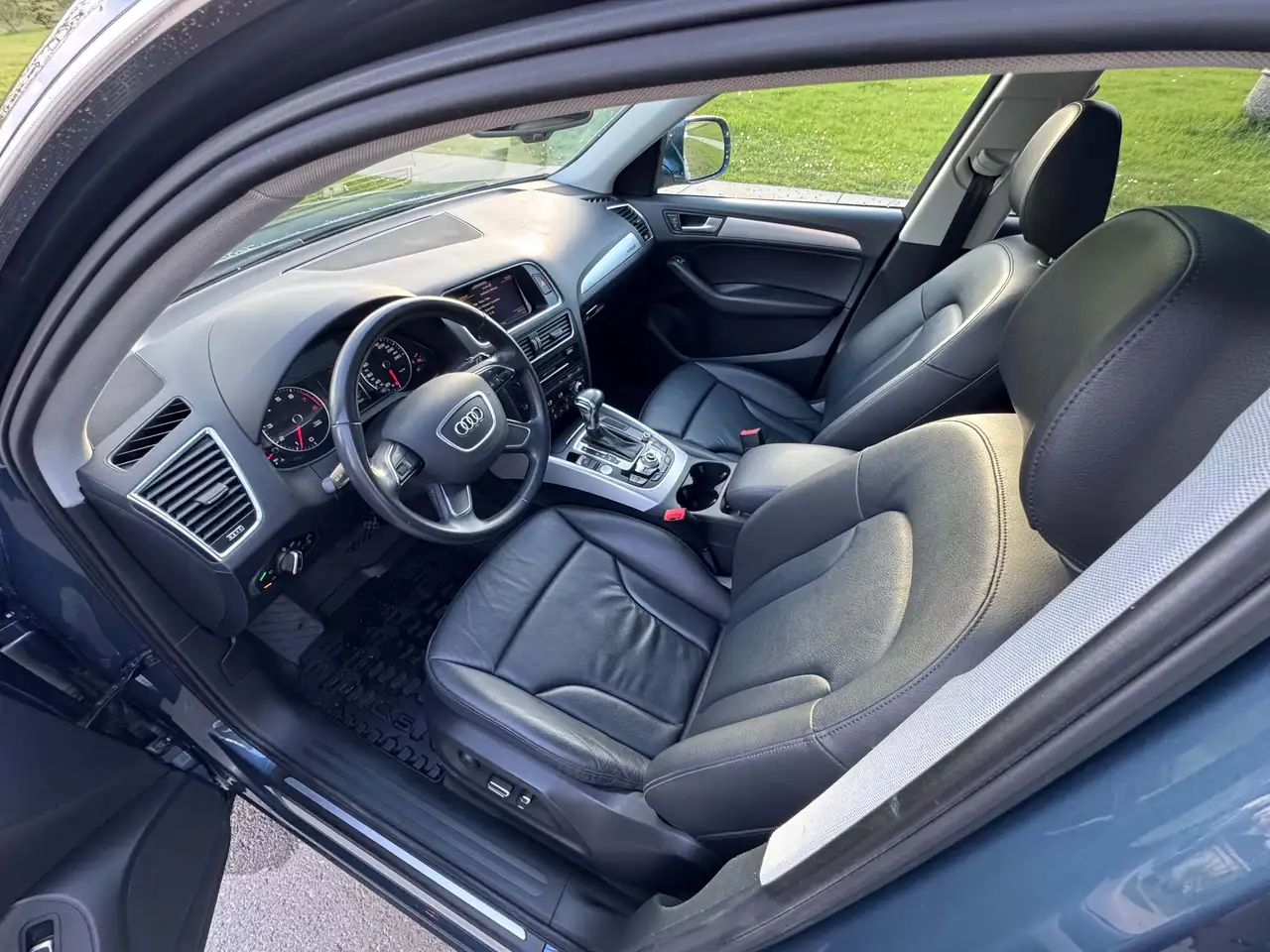 Audi Q5 photo Audi Q5