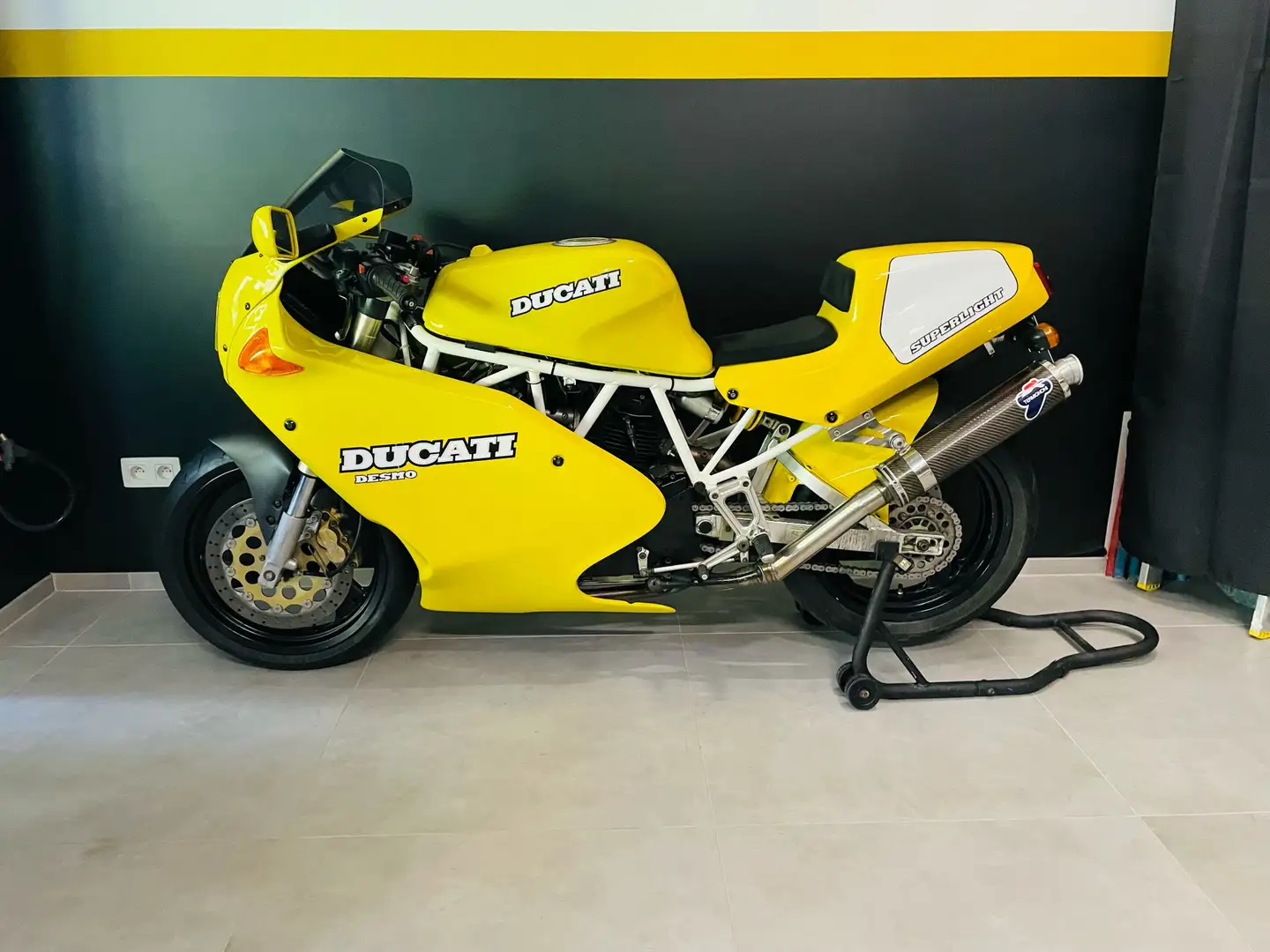 Ducati 750 SS Żółty - 2