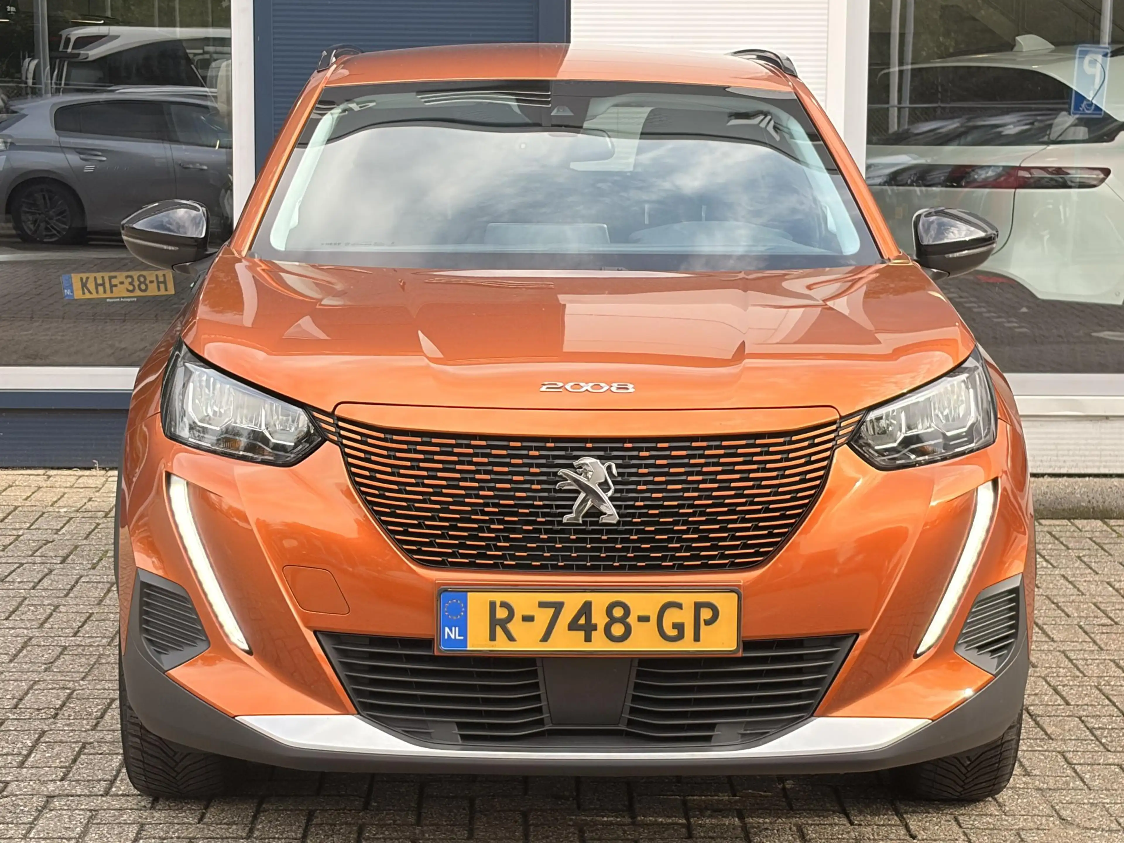 Peugeot e-2008 EV Allure Pack 50 kWh Apple Carplay | Android Auto — photo 5