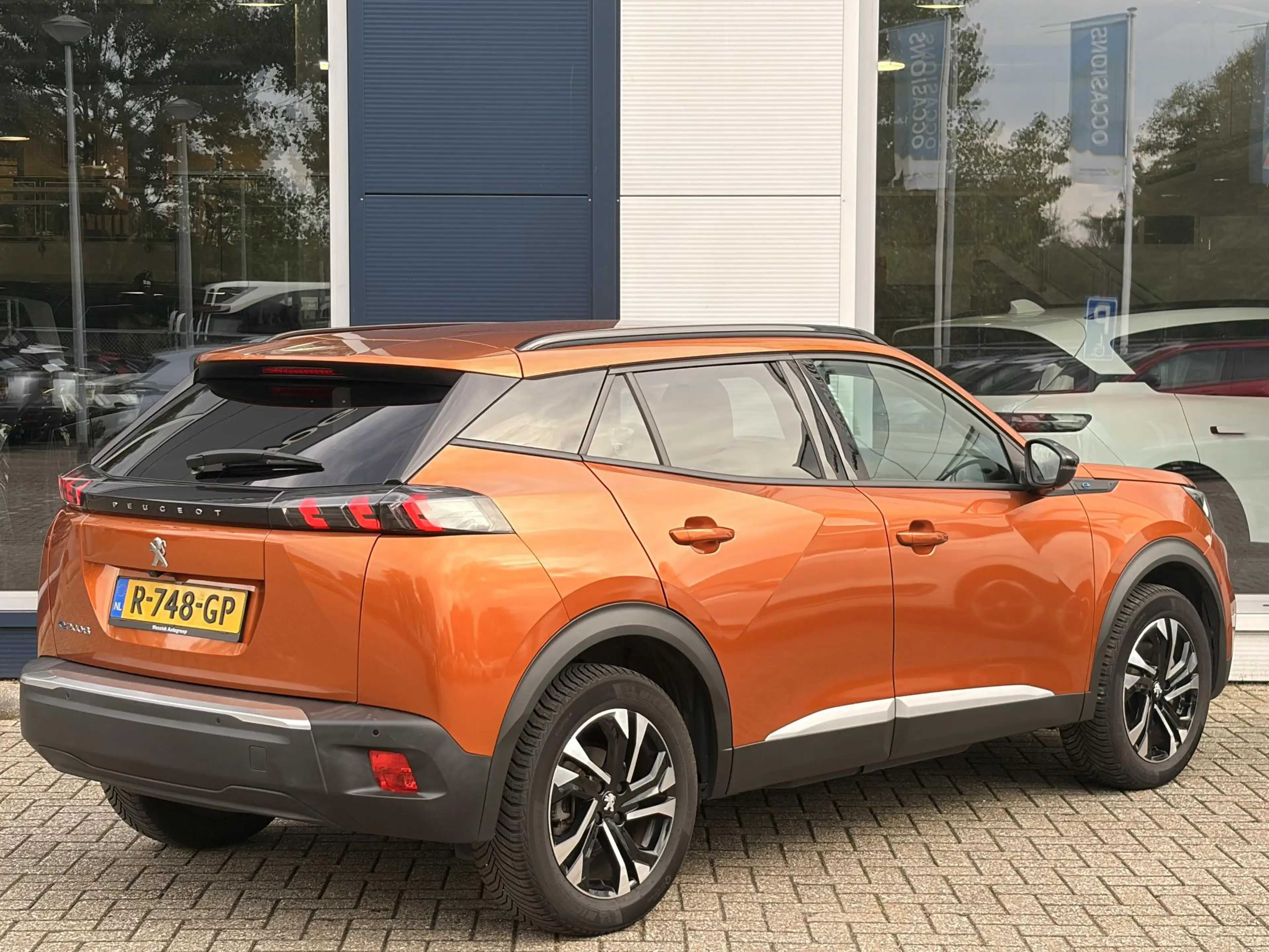 Peugeot e-2008 EV Allure Pack 50 kWh Apple Carplay | Android Auto — photo 7