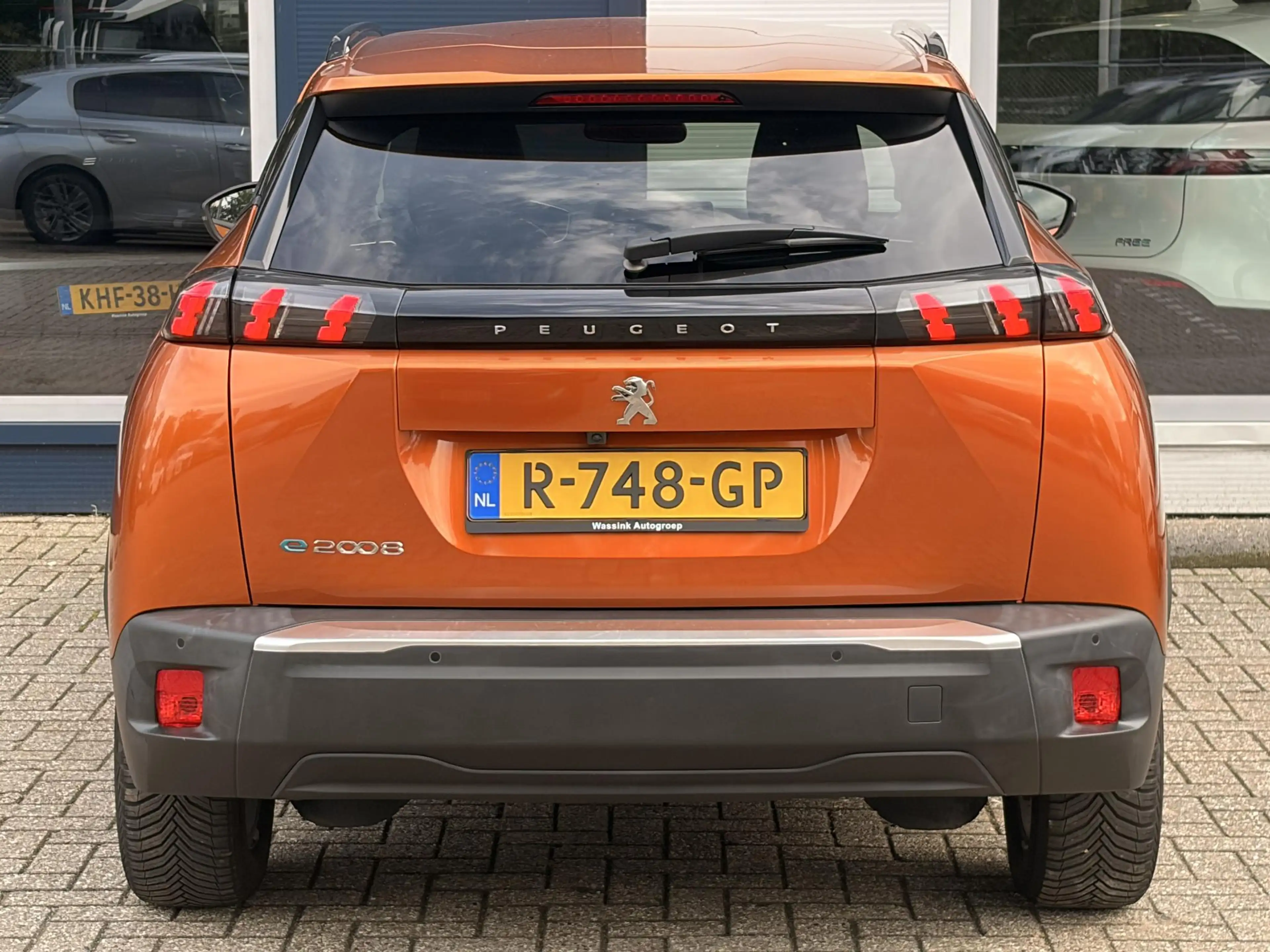 Peugeot e-2008 EV Allure Pack 50 kWh Apple Carplay | Android Auto — photo 6