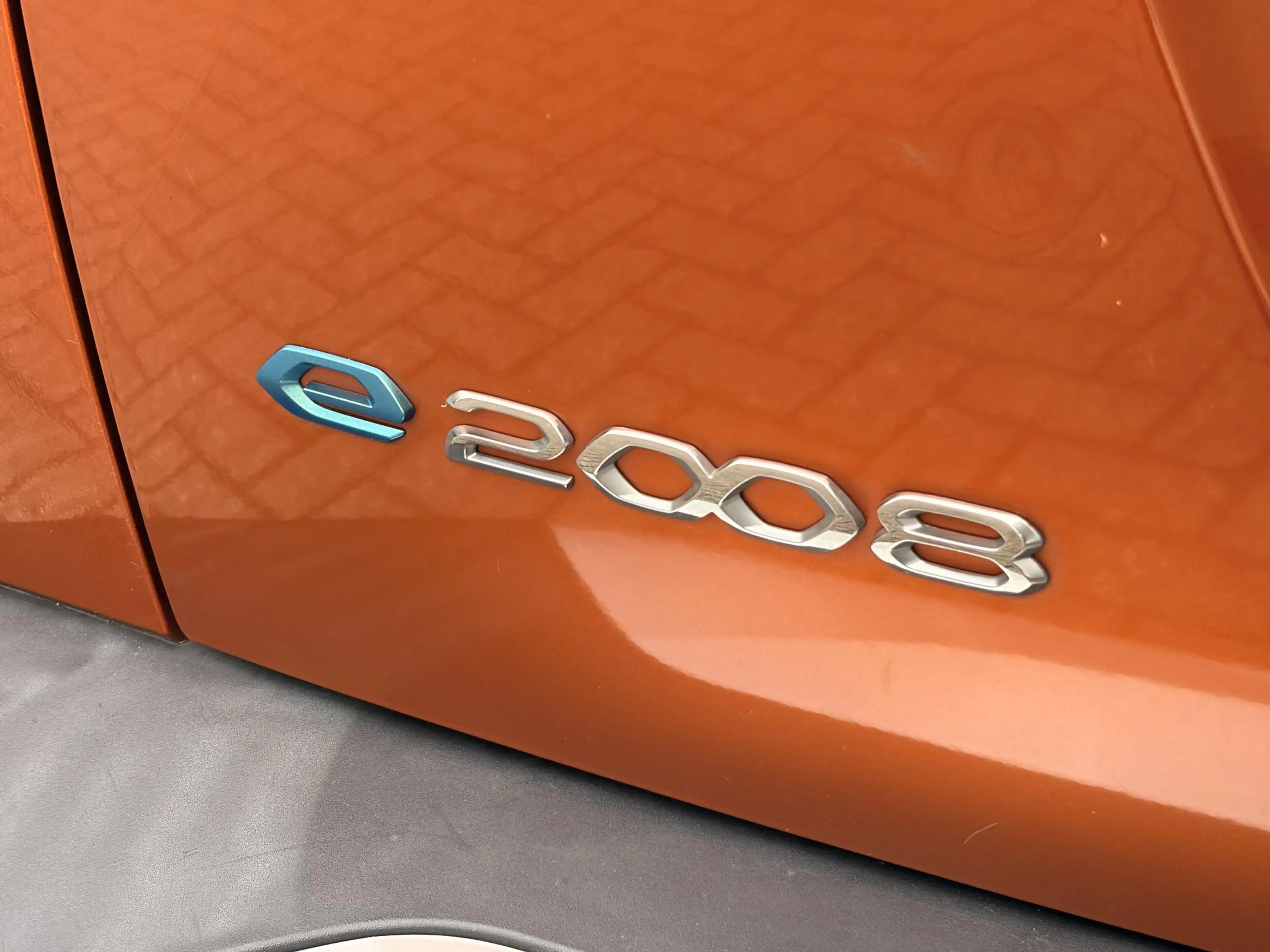 Peugeot e-2008 EV Allure Pack 50 kWh Apple Carplay | Android Auto — photo 12