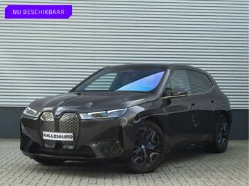 xDrive40 - Sportpakket - Pano - Trekhaak - Soft Cl